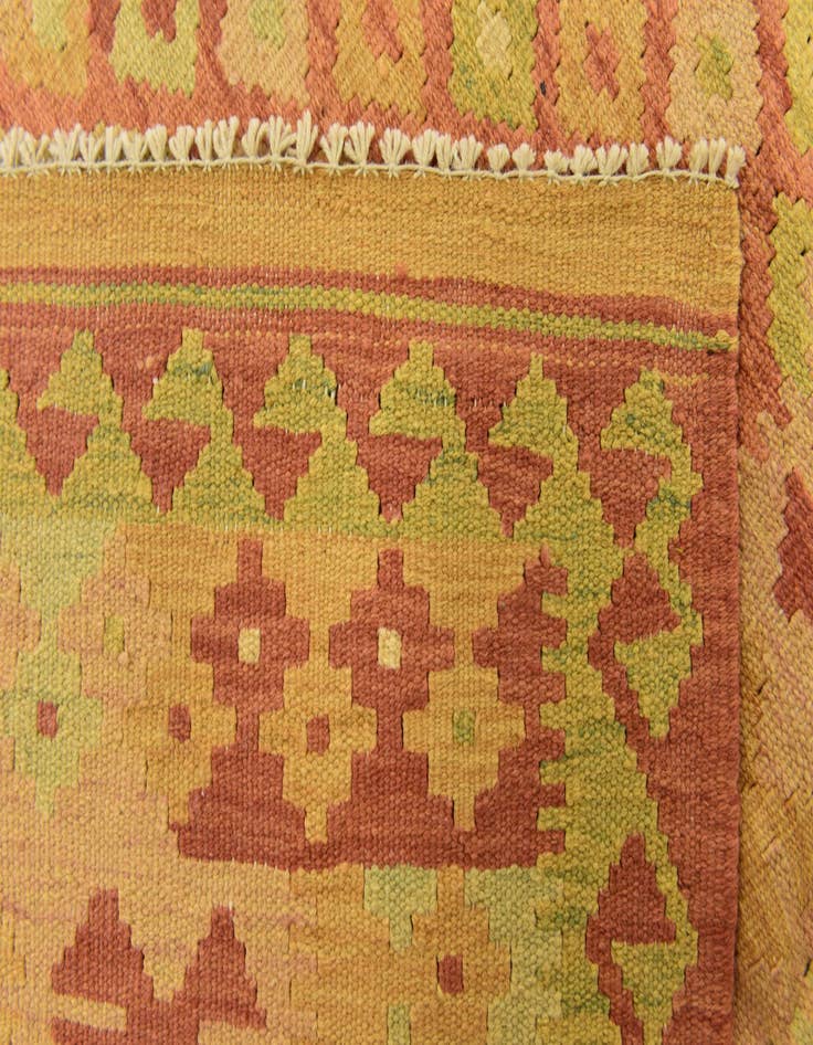 Detail image of  3' 3 x 4' 10  Hand Woven Kilim Waziri Wool Rug