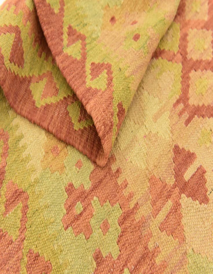 Detail image of  3' 3 x 4' 10  Hand Woven Kilim Waziri Wool Rug