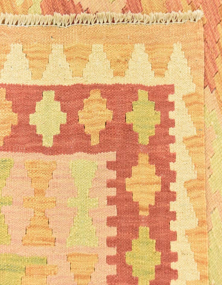 Detail image of  4' 9 x 6' 6  Hand Woven Kilim Waziri Wool Rug