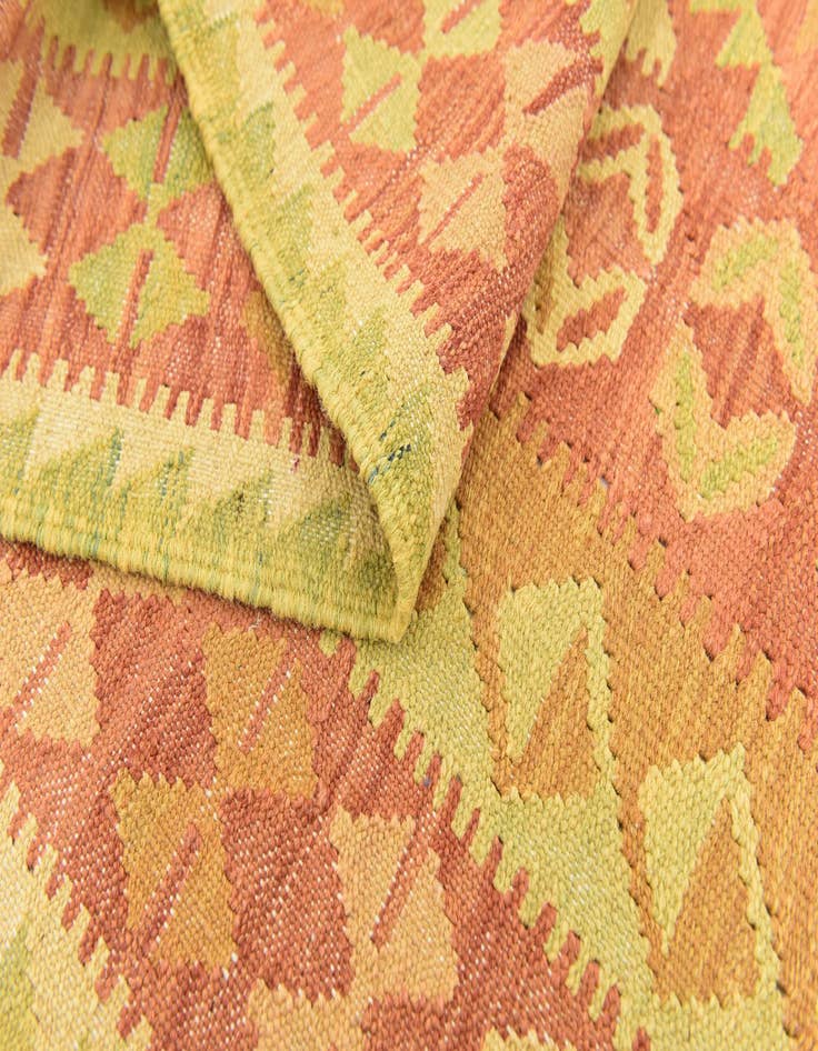 Detail image of  3' 8 x 6'  Hand Woven Kilim Waziri Wool Rug