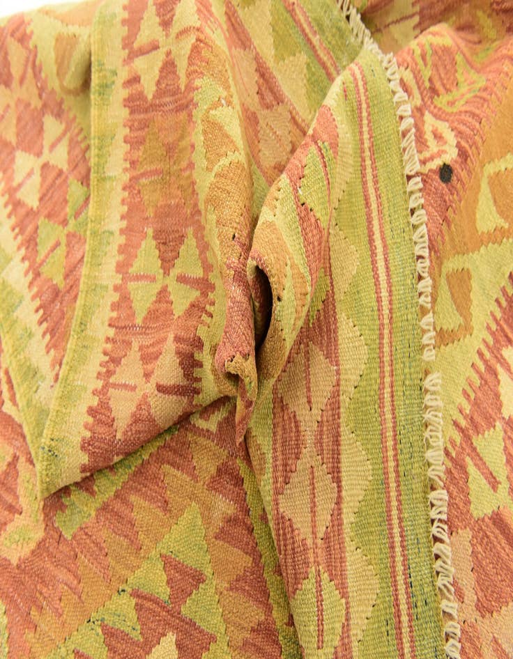 Detail image of  3' 8 x 6'  Hand Woven Kilim Waziri Wool Rug