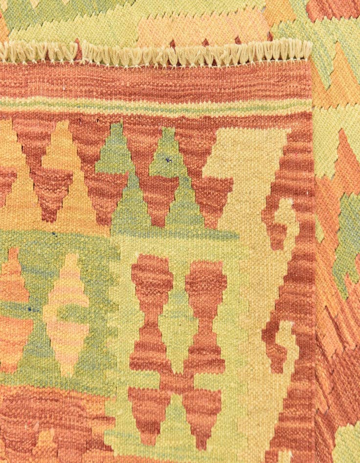 Detail image of  4' x 5' 9  Hand Woven Kilim Waziri Wool Rug