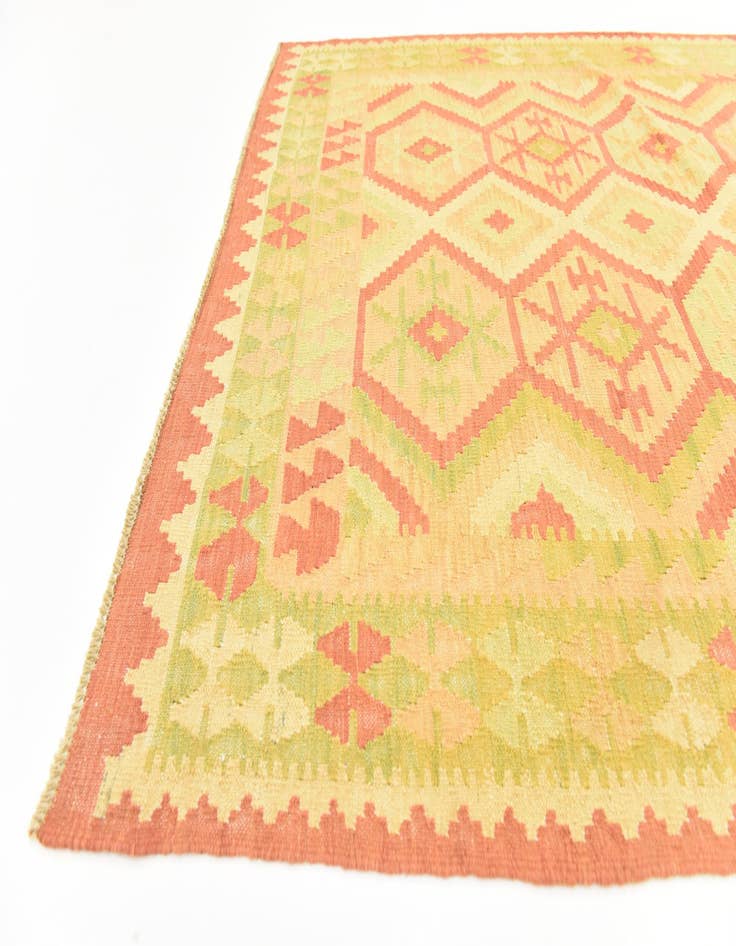 Detail image of  4' 9 x 6' 5  Hand Woven Kilim Waziri Wool Rug