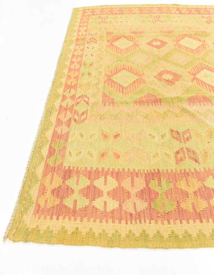 Detail image of  4' 8 x 6' 7  Hand Woven Kilim Waziri Wool Rug