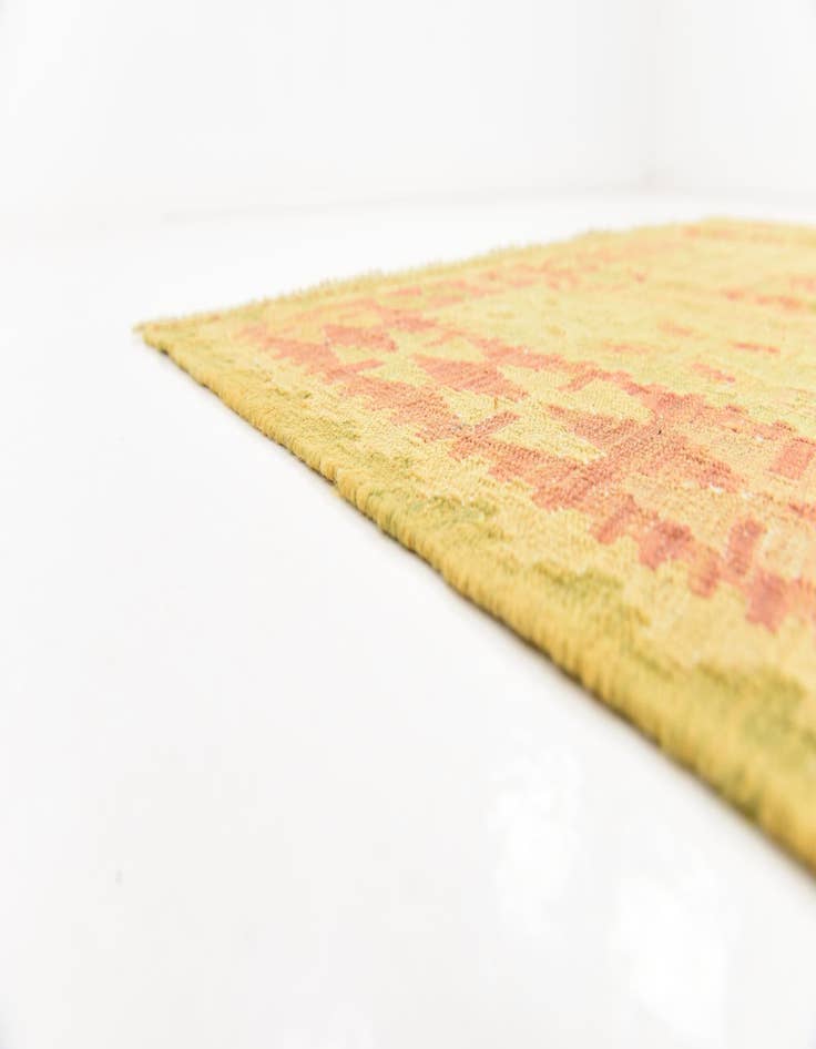 Detail image of  4' 8 x 6' 7  Hand Woven Kilim Waziri Wool Rug