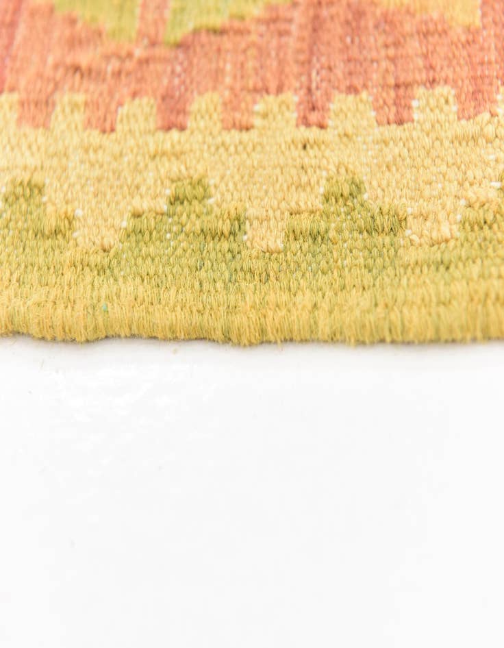 Detail image of  4' 8 x 6' 7  Hand Woven Kilim Waziri Wool Rug