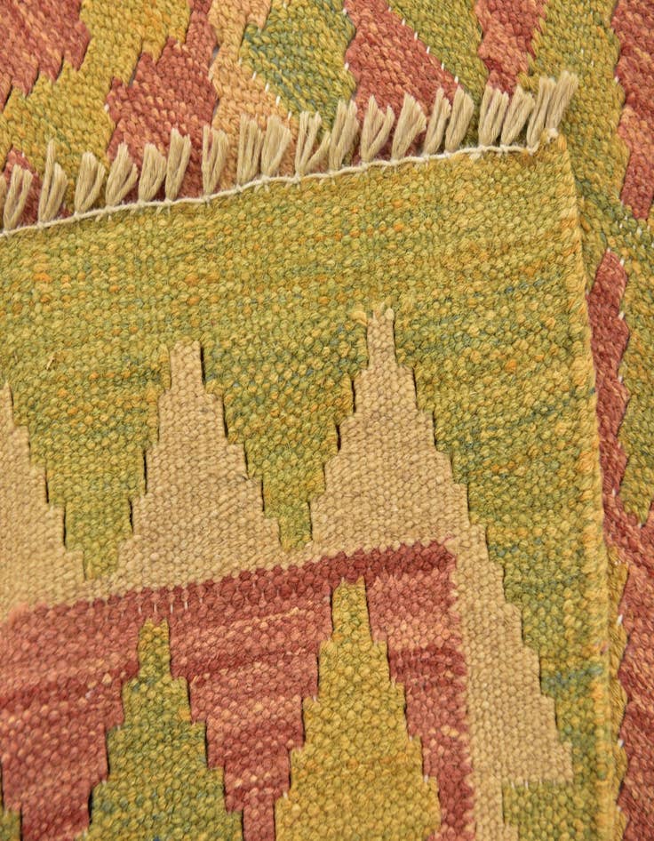 Detail image of  3' x 5' 2  Hand Woven Kilim Waziri Wool Rug