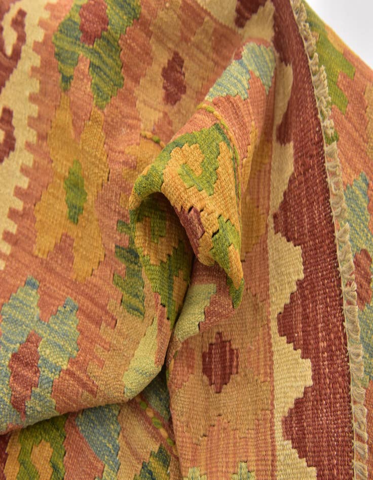 Detail image of  2' 10 x 4' 3  Hand Woven Kilim Waziri Wool Rug