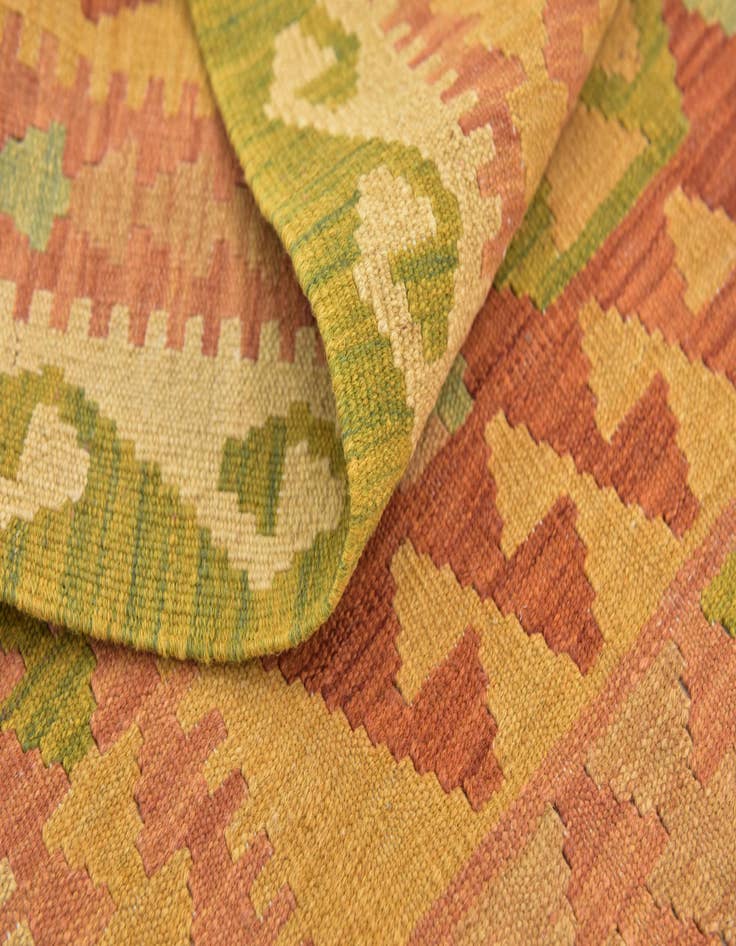 Detail image of  2' 7 x 4' 4  Hand Woven Kilim Waziri Wool Rug
