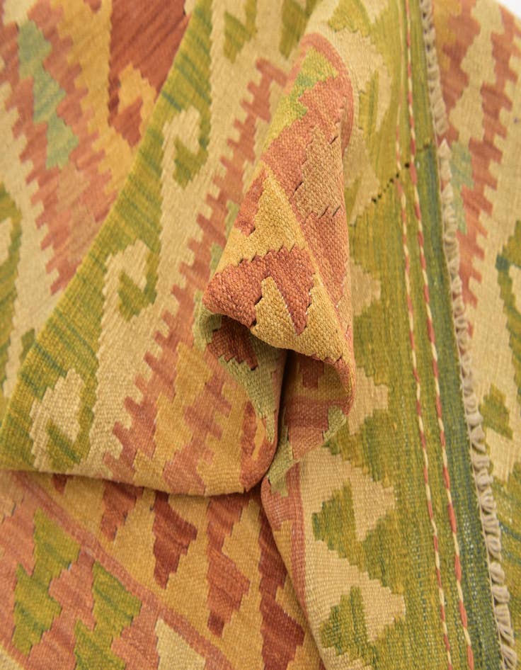 Detail image of  2' 7 x 4' 4  Hand Woven Kilim Waziri Wool Rug