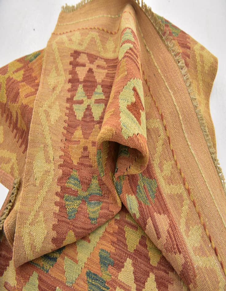 Detail image of  2' 7 x 4' 2  Hand Woven Kilim Waziri Wool Rug