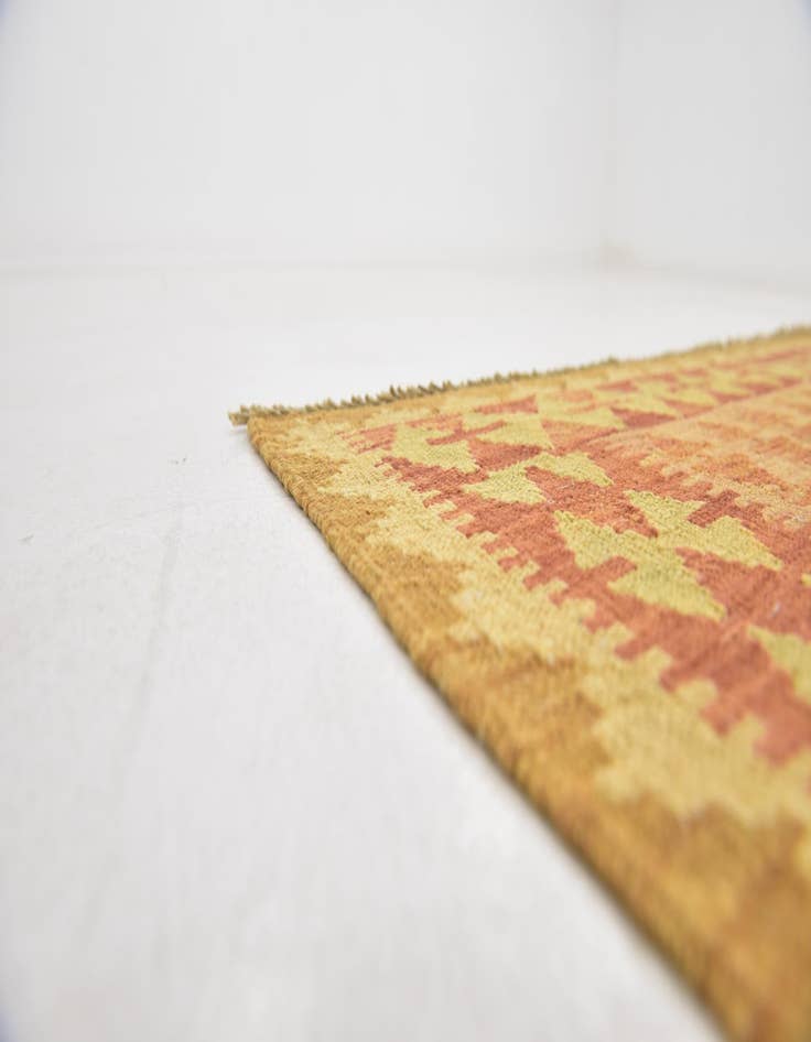 Detail image of  3' 3 x 5'  Hand Woven Kilim Waziri Wool Rug