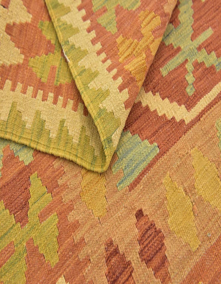 Detail image of  3' 3 x 5'  Hand Woven Kilim Waziri Wool Rug