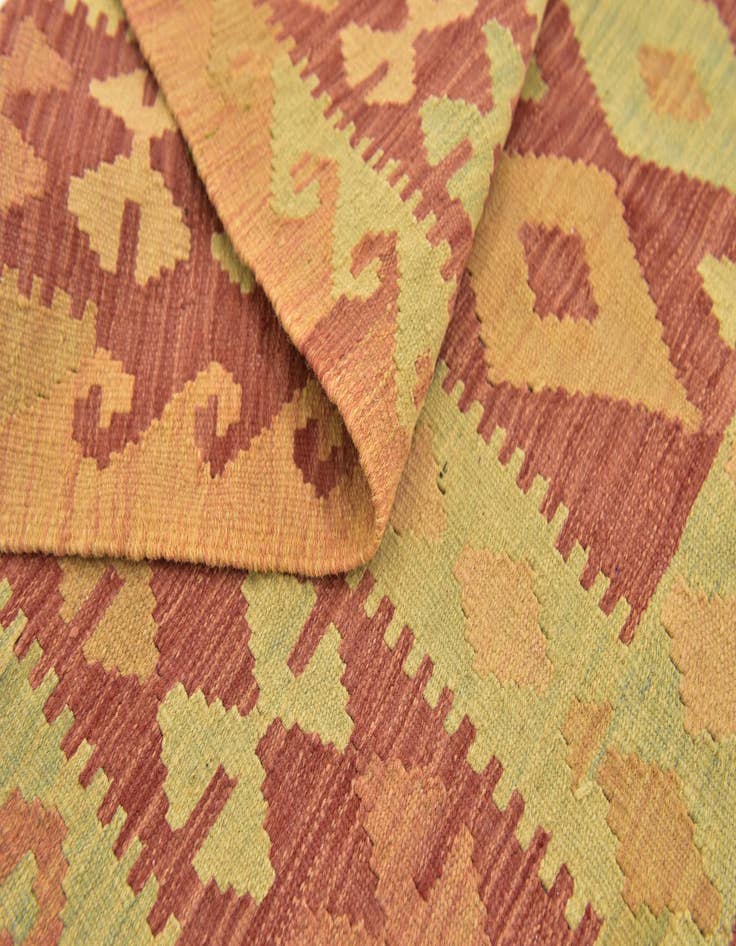 Detail image of  3' x 4' 10  Hand Woven Kilim Waziri Wool Rug