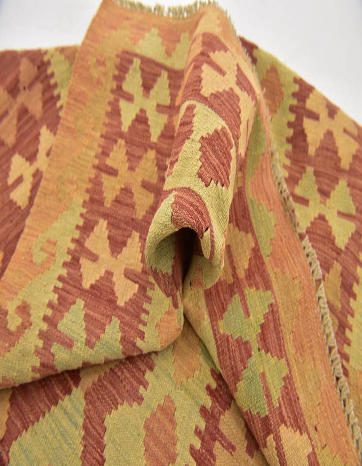 Detail image of  3' x 4' 10  Hand Woven Kilim Waziri Wool Rug