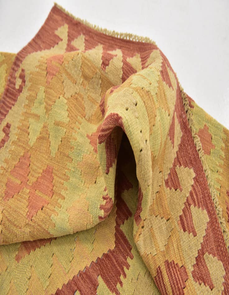 Detail image of  3' 5 x 4' 10  Hand Woven Kilim Waziri Wool Rug