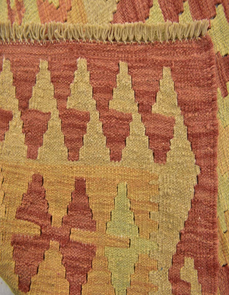 Detail image of  3' 5 x 4' 10  Hand Woven Kilim Waziri Wool Rug