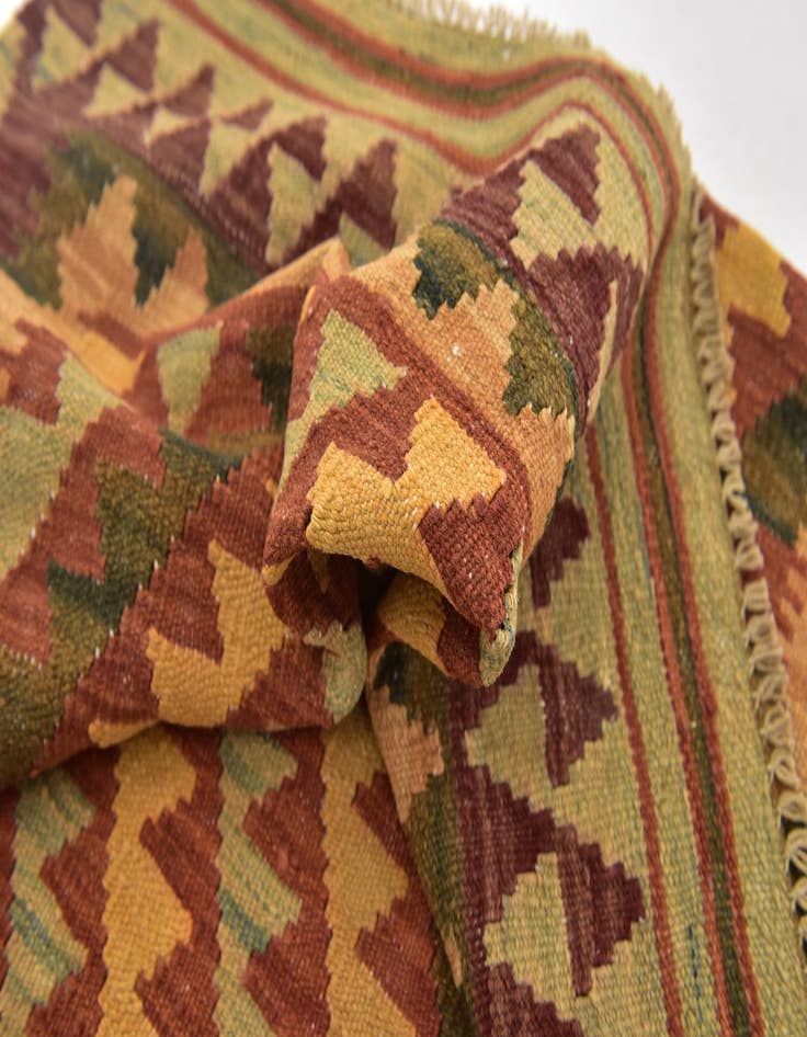 Detail image of  3' x 4' 5  Hand Woven Kilim Waziri Wool Rug