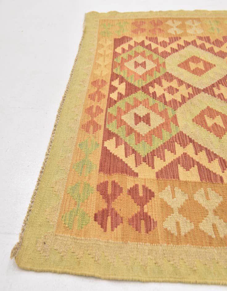 Detail image of  3' 4 x 5'  Hand Woven Kilim Waziri Wool Rug