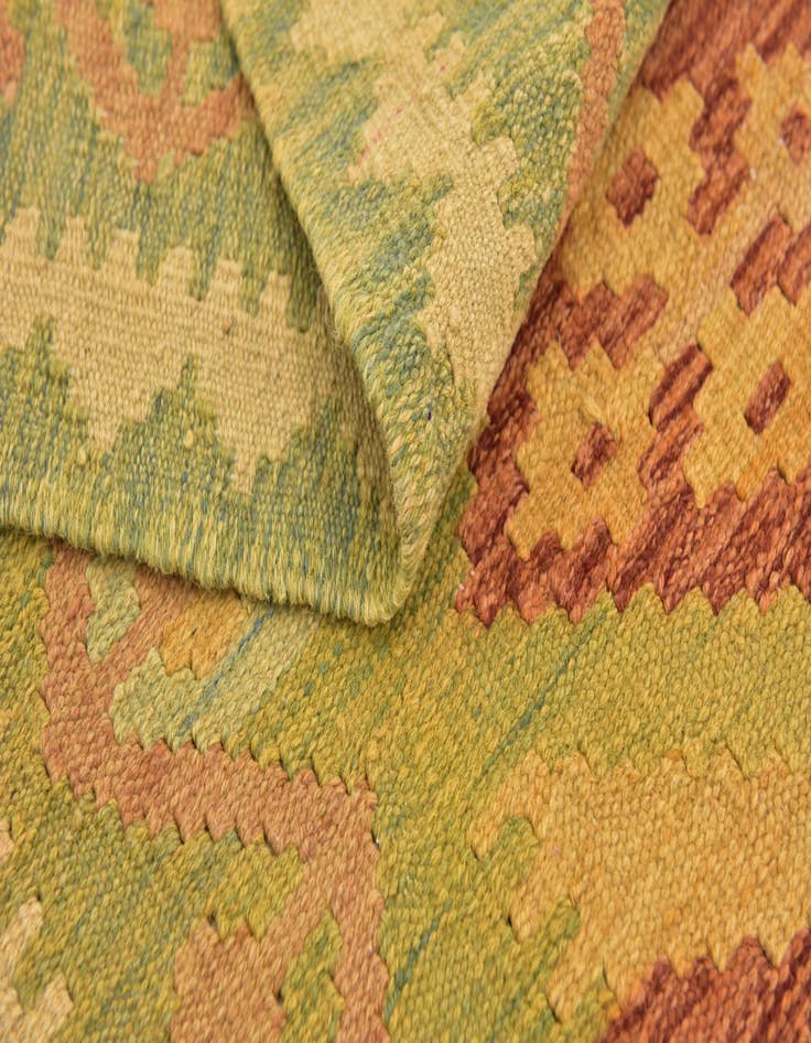 Detail image of  3' x 5'  Hand Woven Kilim Waziri Wool Rug