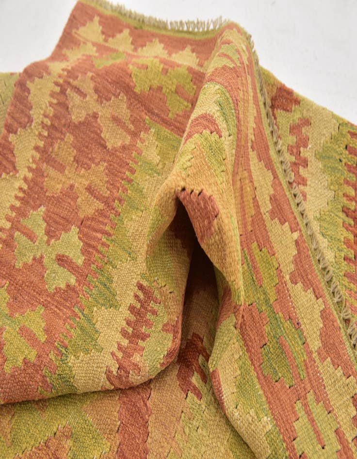 Detail image of  3' 4 x 5'  Hand Woven Kilim Waziri Wool Rug