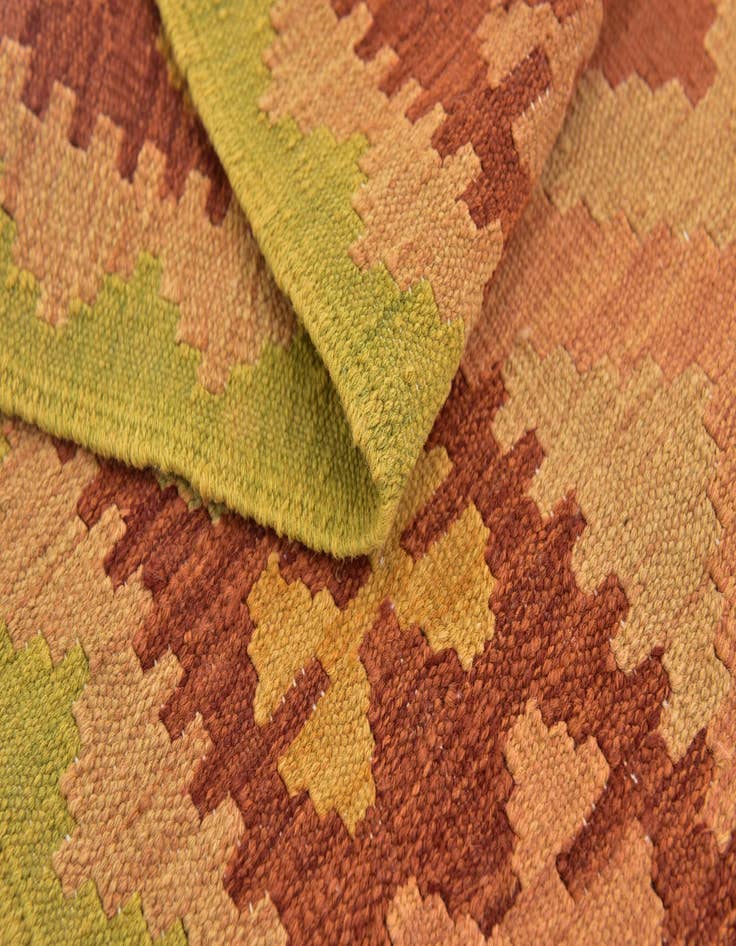 Detail image of  3' x 4' 10  Hand Woven Kilim Waziri Wool Rug