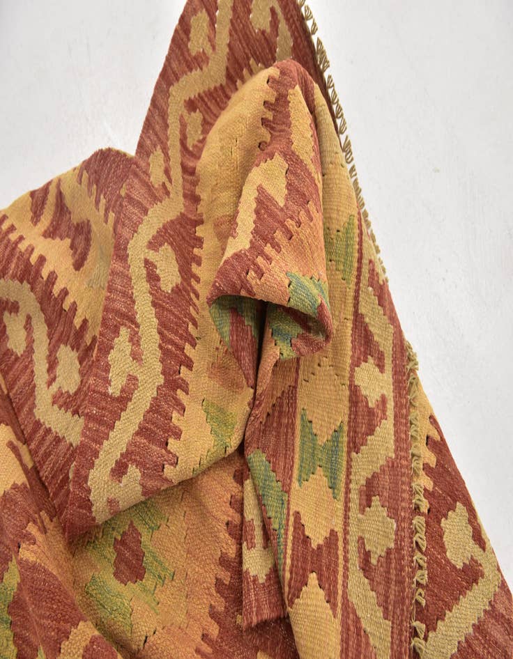 Detail image of  3' 2 x 4' 10  Hand Woven Kilim Waziri Wool Rug