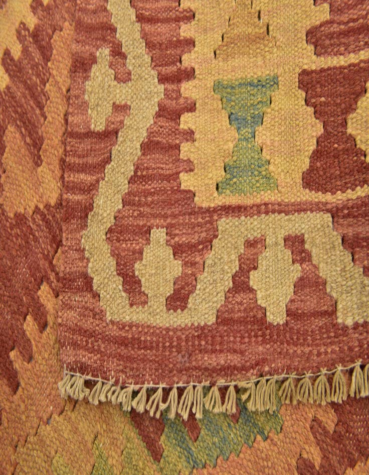 Detail image of  3' 2 x 4' 10  Hand Woven Kilim Waziri Wool Rug