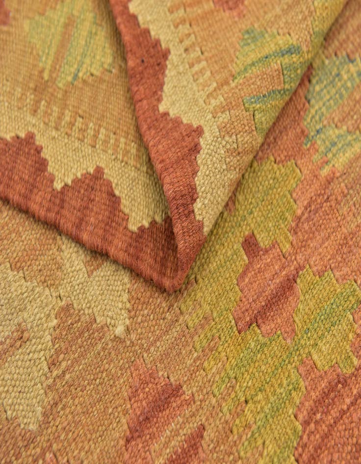 Detail image of  3' 3 x 5' 2  Hand Woven Kilim Waziri Wool Rug