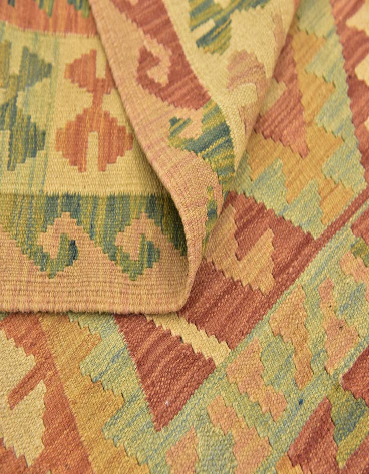 Detail image of  3' 2 x 4' 10  Hand Woven Kilim Waziri Wool Rug