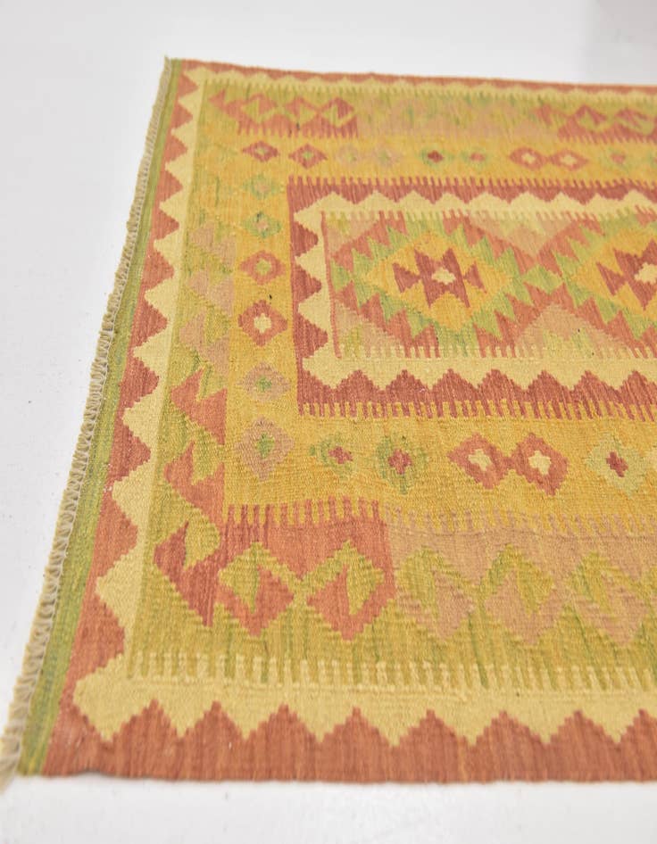 Detail image of  3' 3 x 4' 10  Hand Woven Kilim Waziri Wool Rug