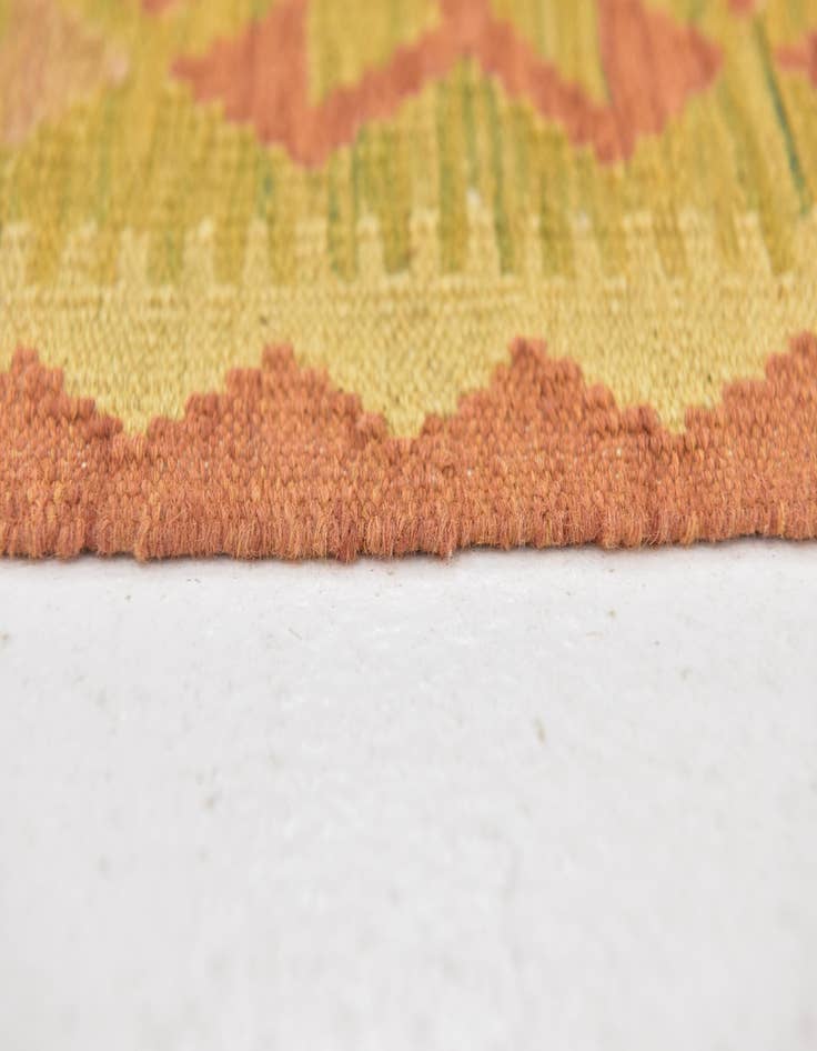 Detail image of  3' 3 x 4' 10  Hand Woven Kilim Waziri Wool Rug