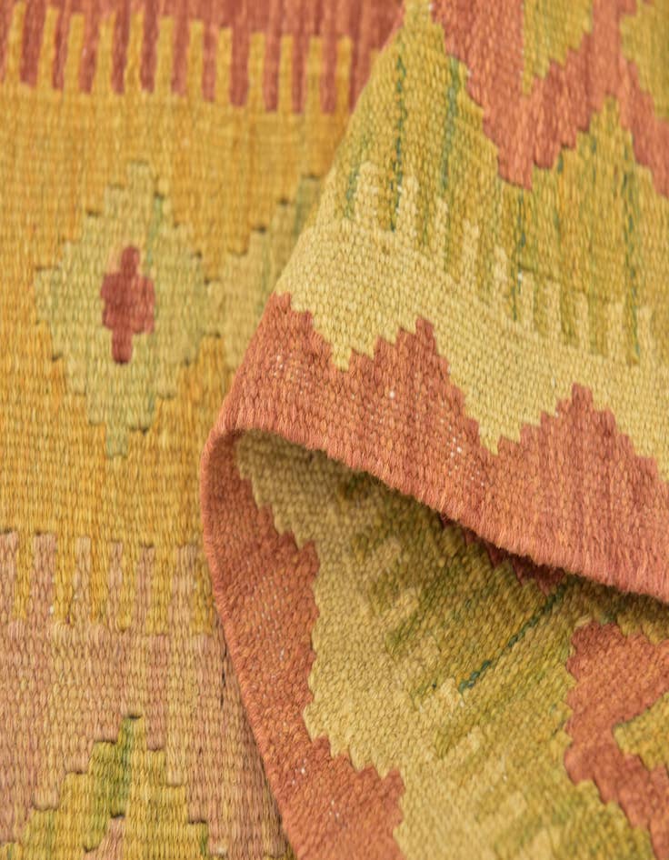 Detail image of  3' 3 x 4' 10  Hand Woven Kilim Waziri Wool Rug