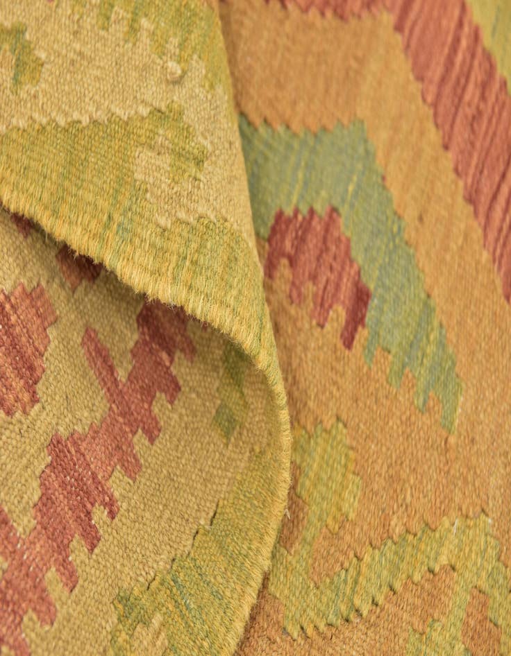 Detail image of  3' 4 x 5'  Hand Woven Kilim Waziri Wool Rug