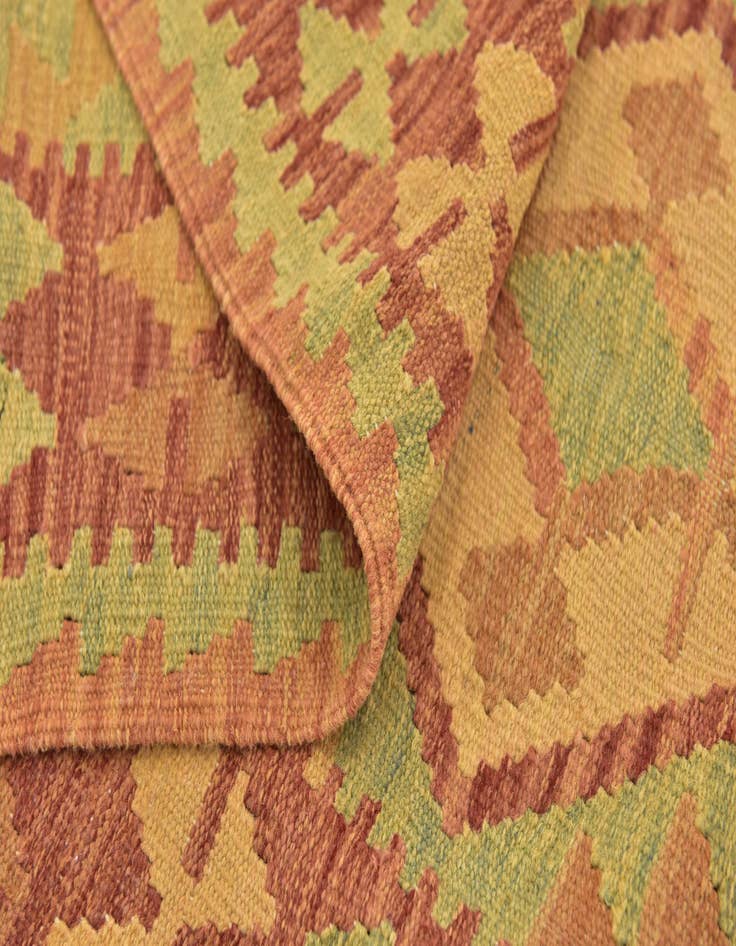 Detail image of  3' 4 x 5'  Hand Woven Kilim Waziri Wool Rug