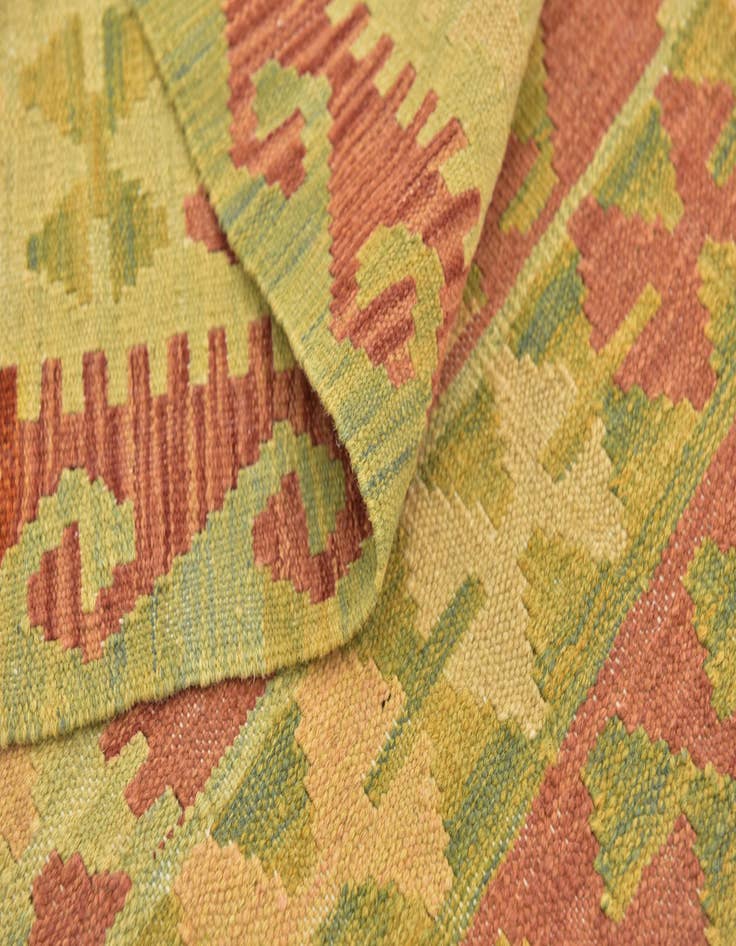 Detail image of  2' 8 x 4' 5  Hand Woven Kilim Waziri Wool Rug
