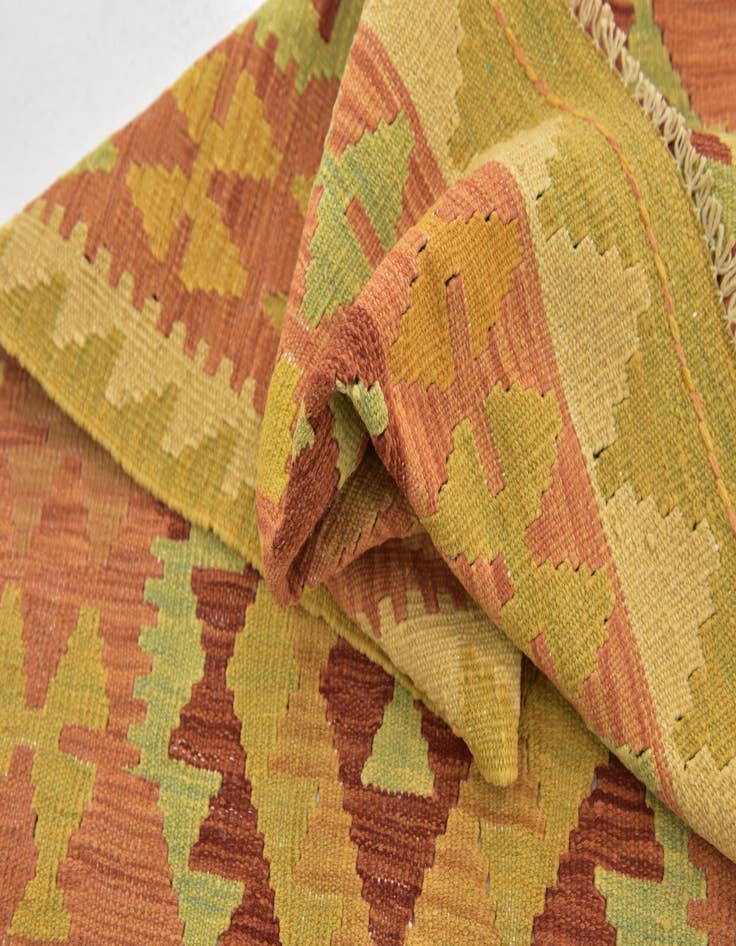 Detail image of  2' 6 x 4'  Hand Woven Kilim Waziri Wool Rug