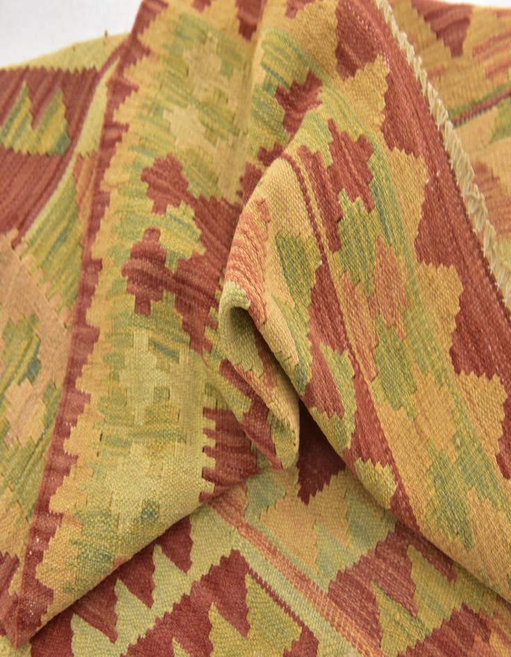 Detail image of  3' 2 x 4'  Hand Woven Kilim Waziri Wool Rug