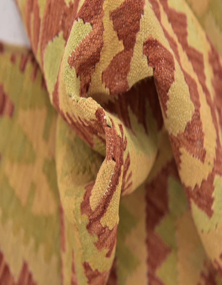 Detail image of  2' 10 x 4' 5  Hand Woven Kilim Waziri Wool Rug