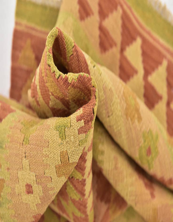 Detail image of  3' 3 x 4' 8  Hand Woven Kilim Waziri Wool Rug