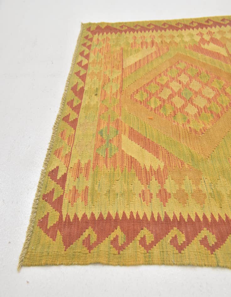 Detail image of  3' 3 x 5' 2  Hand Woven Kilim Waziri Wool Rug