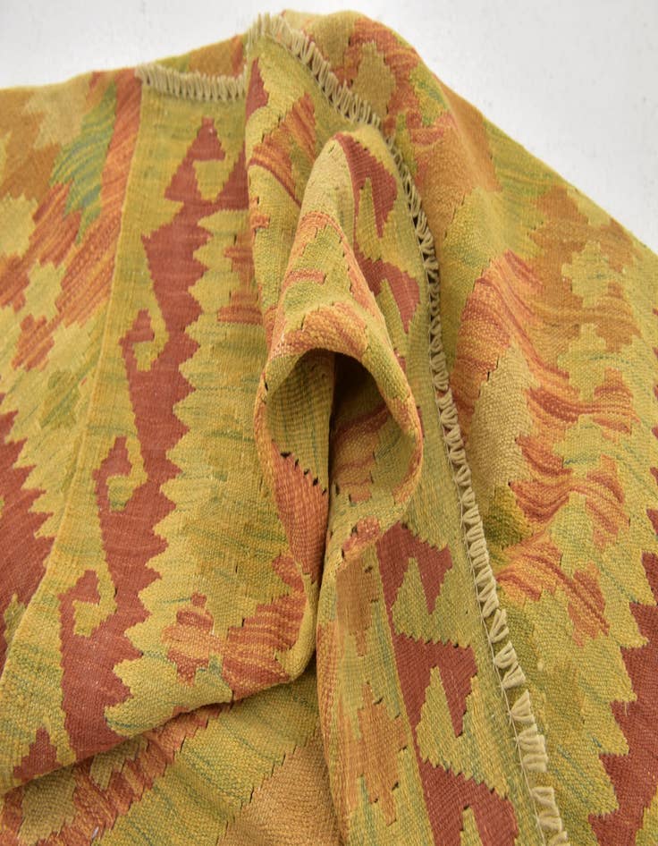 Detail image of  3' 3 x 5' 2  Hand Woven Kilim Waziri Wool Rug