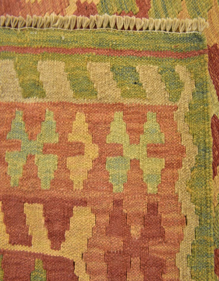 Detail image of  2' 6 x 4' 5  Hand Woven Kilim Waziri Wool Rug