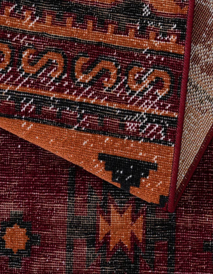 Detail image of  5' 3 x 8' Lucerne Rug