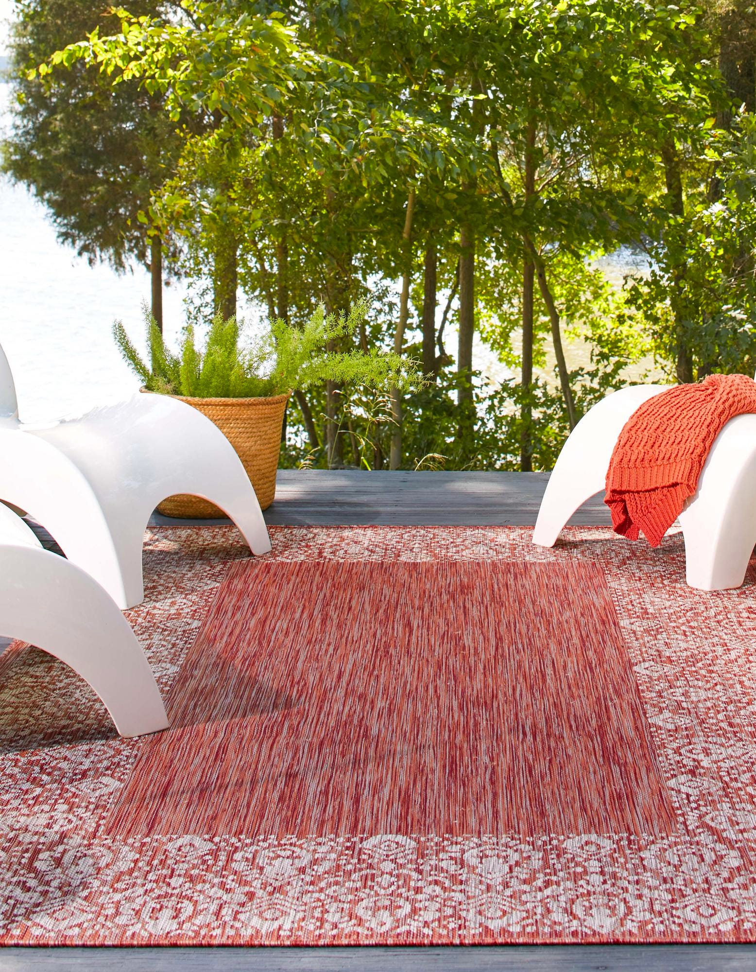 Rust Red 5' 3 x 8' Border Indoor / Outdoor Rug | Rugs.com