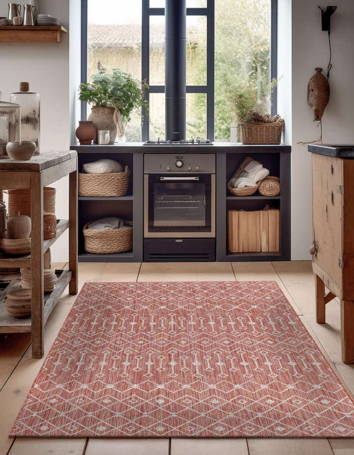 Rust Red 7' x 10' Lattice Indoor / Outdoor Rug | Rugs.com