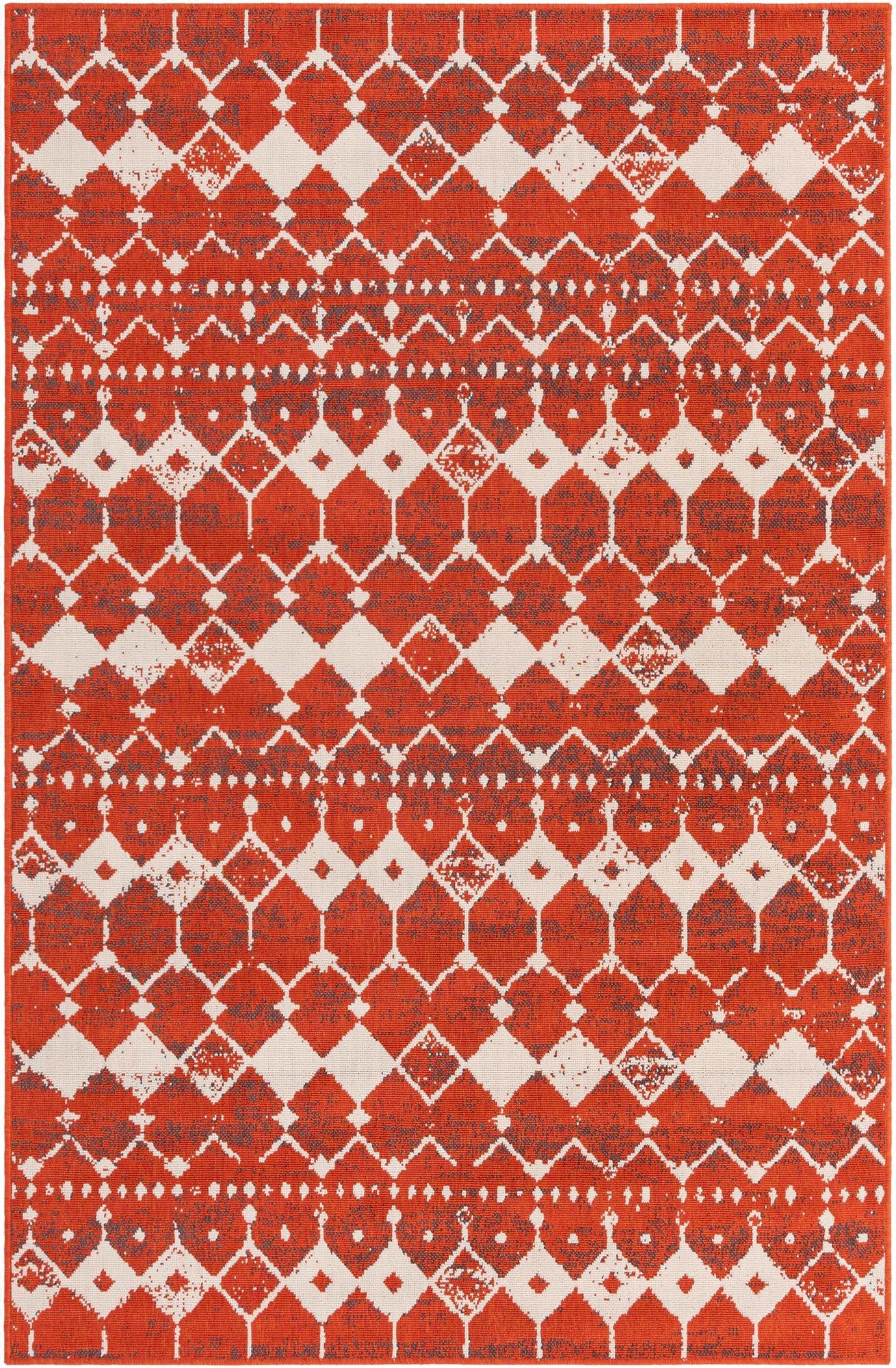  5' 3 x 8'  Washable Lattice Indoor / Outdoor Rug