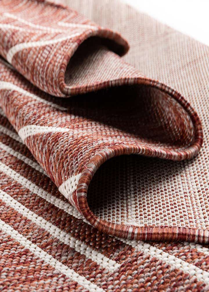 Rust Red 5' 3 x 8' Modern Indoor / Outdoor Rug | Rugs.com