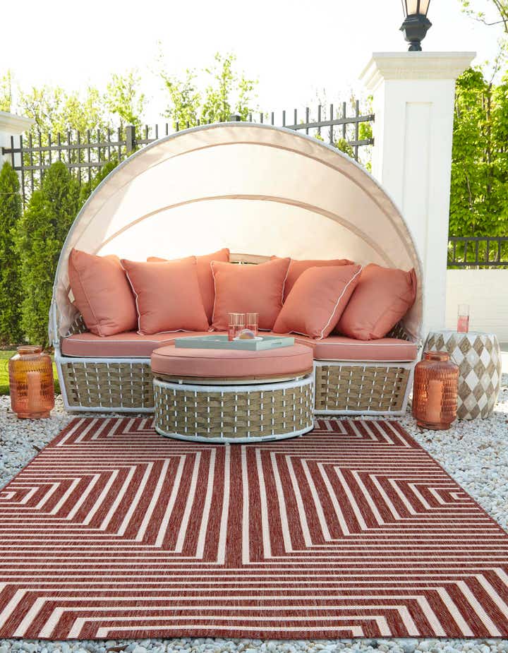 Rust Red 7' 10 x 10' Modern Indoor / Outdoor Rug | Rugs.com