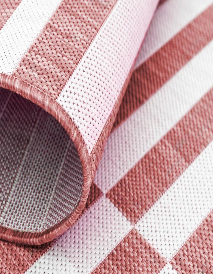 Detail image of  6' x 9'  Washable Ribbon Indoor / Outdoor Rug